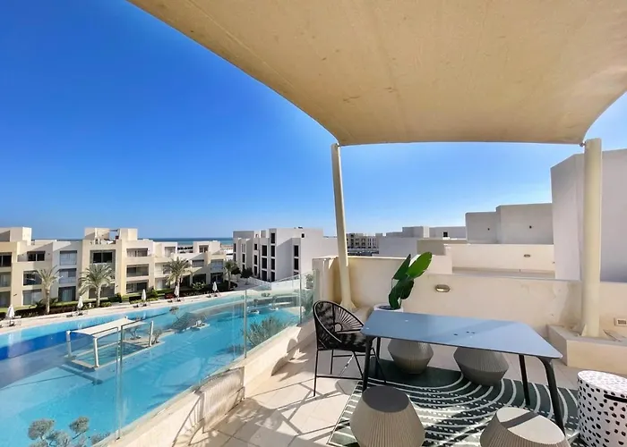 Snazzy 1bdr W Rooftop Mangroovy Free Pool & Access * Gurdaka