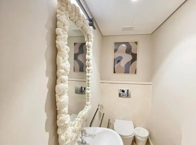 Snazzy 1bdr W Rooftop Mangroovy Free Pool & Access * Gurdaka